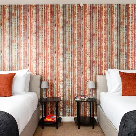 Long Stays-sleeps 9-parking-by Fabaccommodation Dom wakacyjny